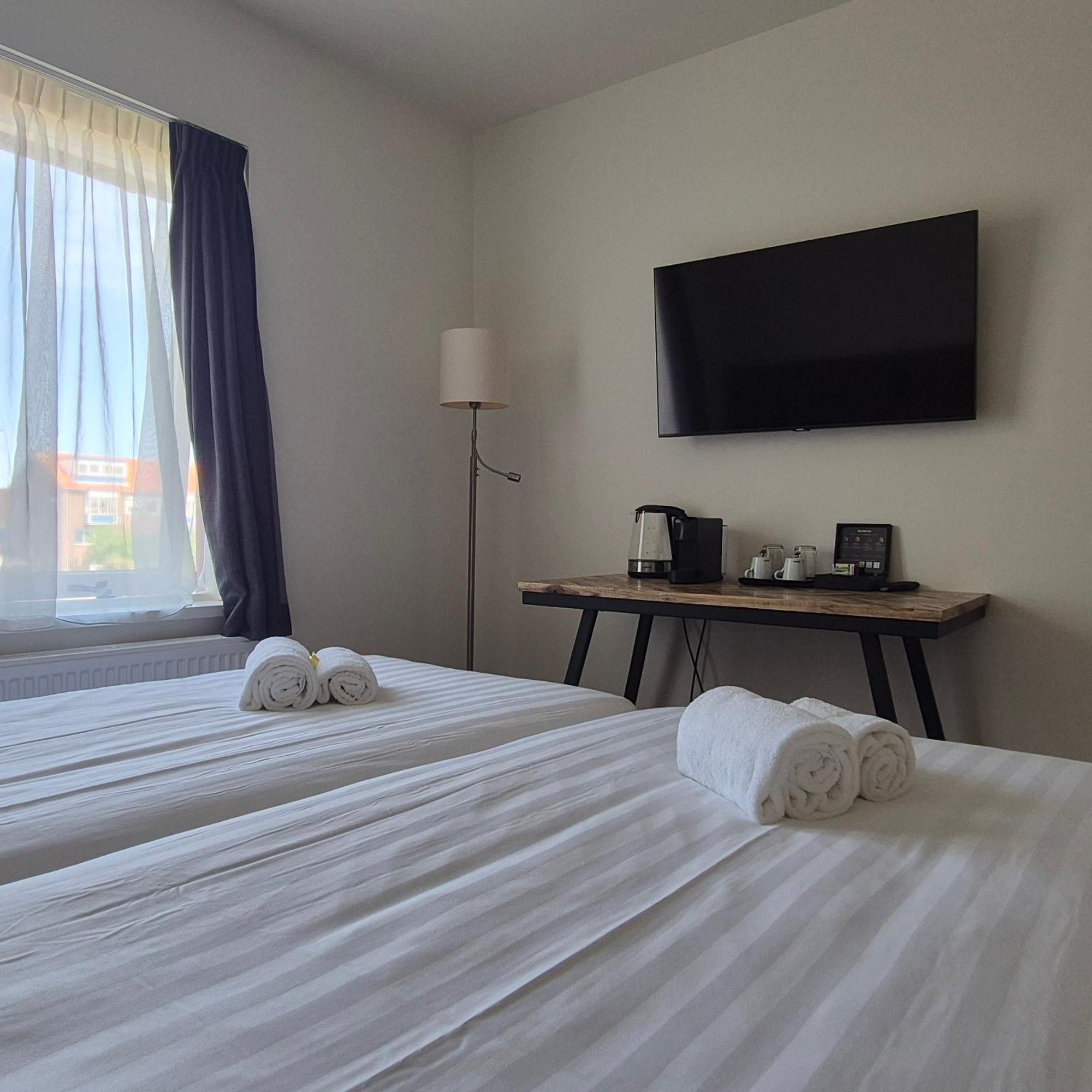 Hotel Den Burg - Digital Access Εξωτερικό φωτογραφία